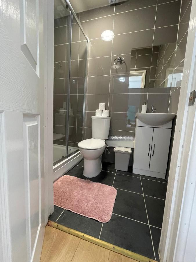 Ariana House Hotel-Families And Couples Only Blackpool Bagian luar foto
