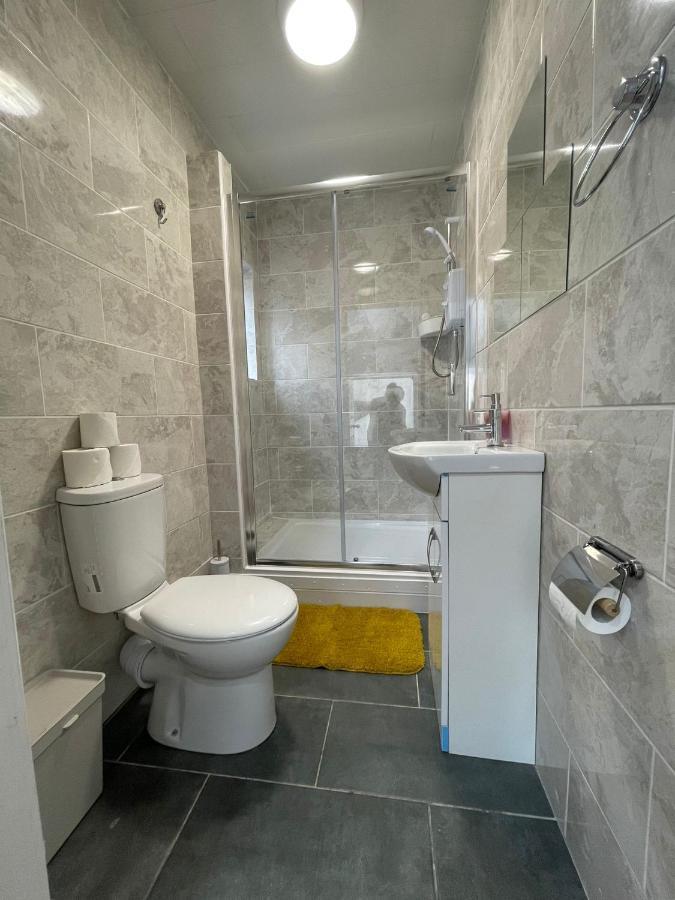 Ariana House Hotel-Families And Couples Only Blackpool Bagian luar foto