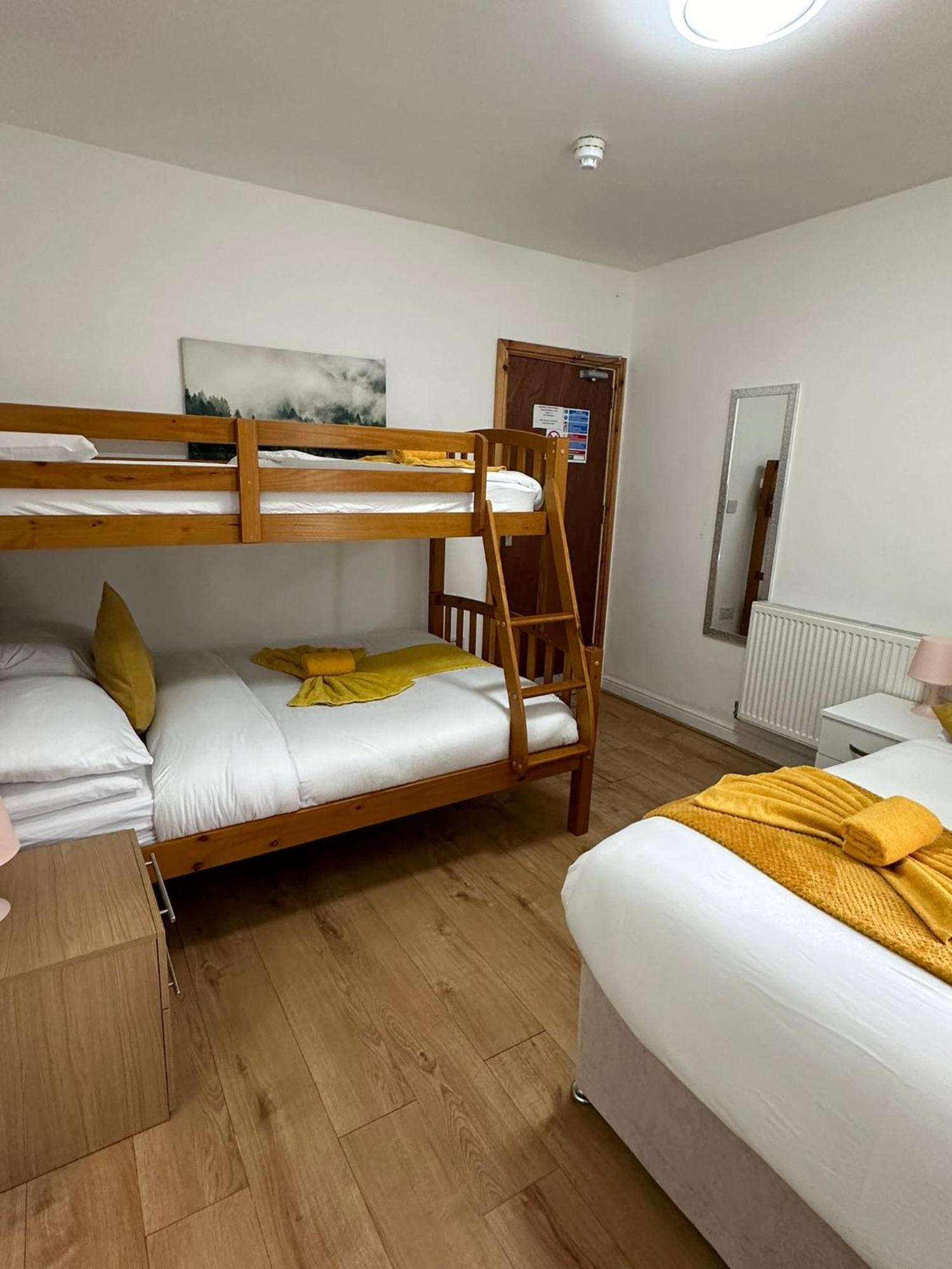 Ariana House Hotel-Families And Couples Only Blackpool Bagian luar foto