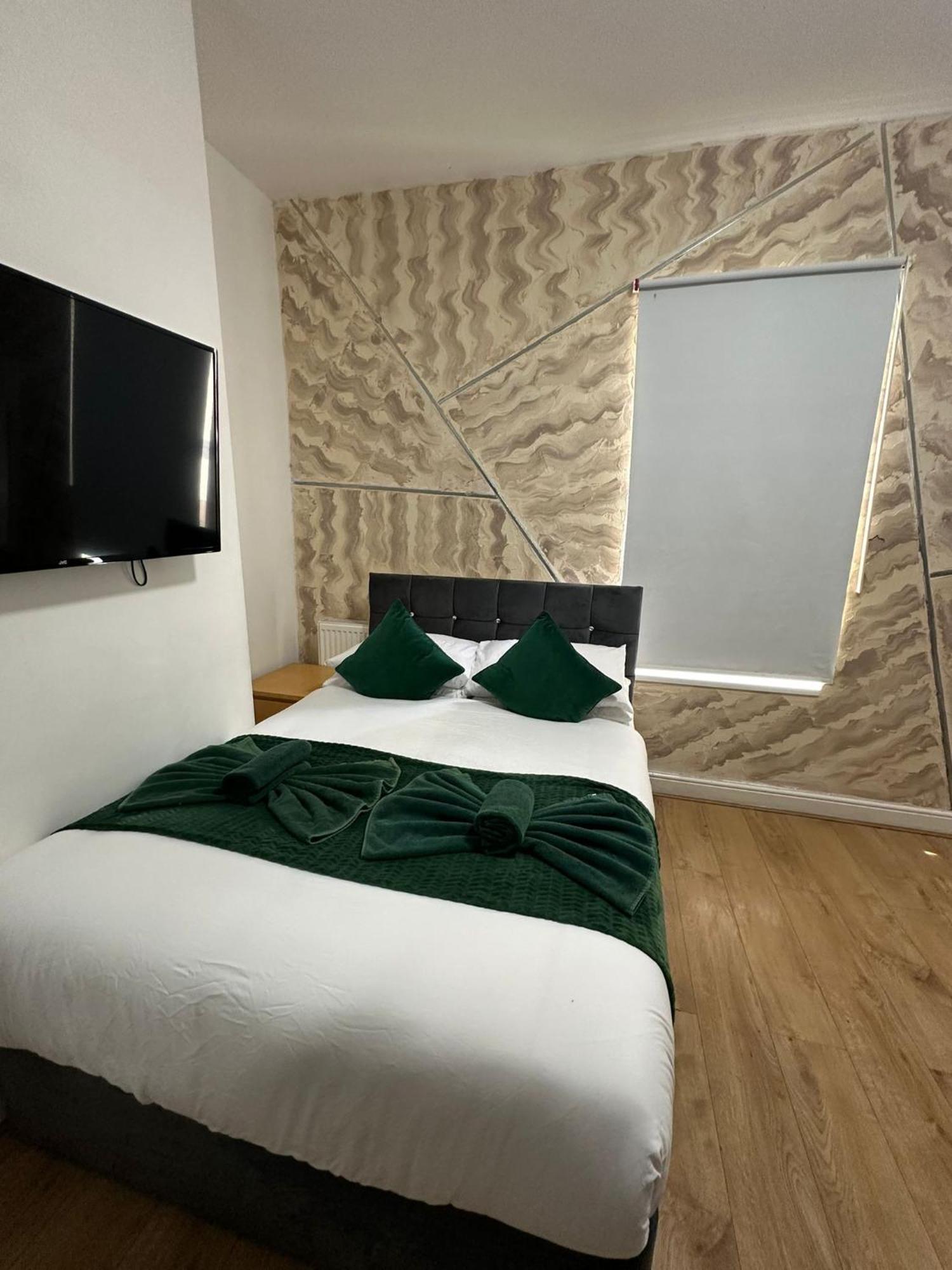 Ariana House Hotel-Families And Couples Only Blackpool Bagian luar foto